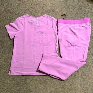 Figs Scrubs Set Color Lavender